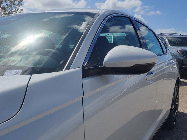 new 2025 Honda Accord Hybrid car, priced at $38,517