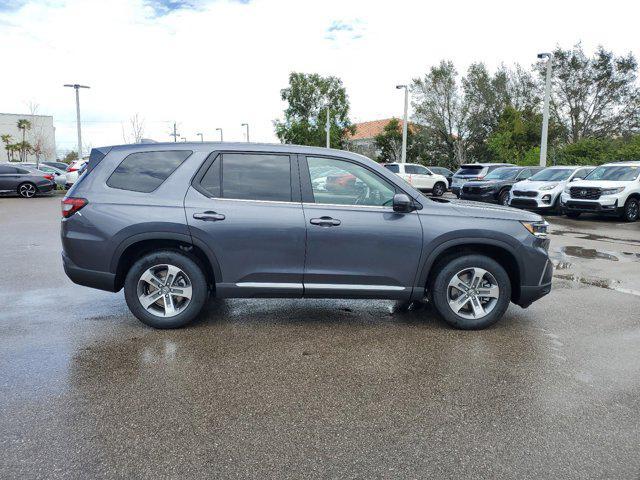 new 2025 Honda Pilot car, priced at $44,713