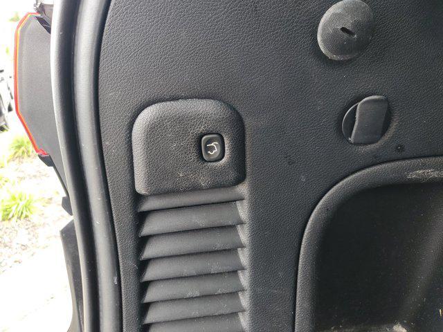 used 2021 Jeep Grand Cherokee car, priced at $19,492