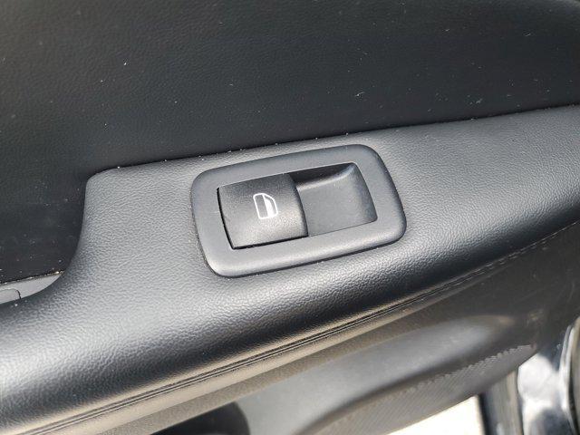 used 2021 Jeep Grand Cherokee car, priced at $19,492