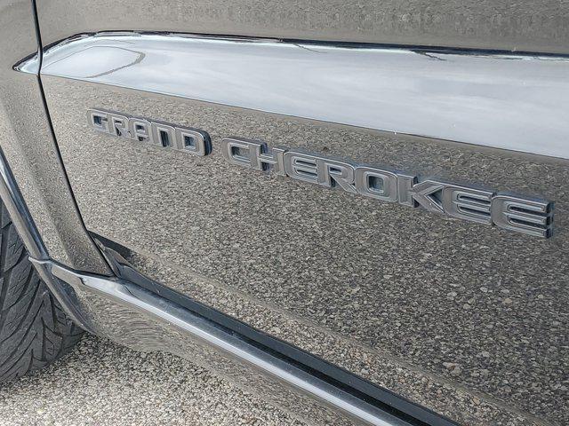 used 2021 Jeep Grand Cherokee car, priced at $19,492