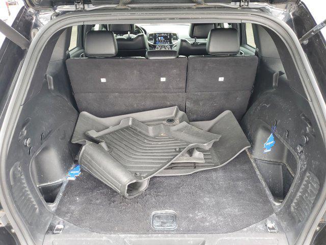 used 2021 Jeep Grand Cherokee car, priced at $19,492