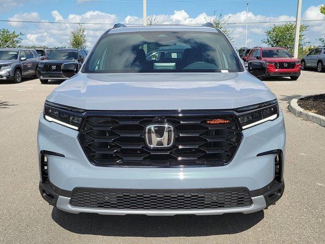 new 2025 Honda Pilot car, priced at $50,401