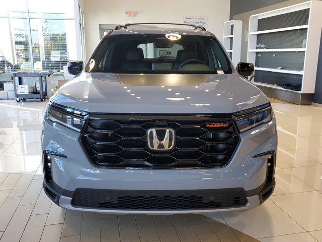 new 2025 Honda Pilot car, priced at $49,931