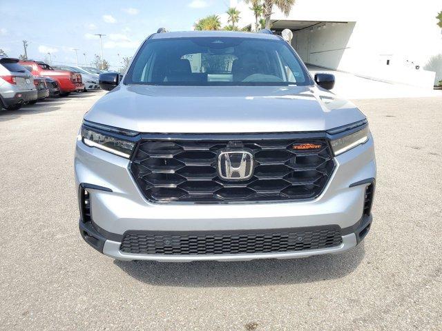 new 2025 Honda Pilot car, priced at $49,956