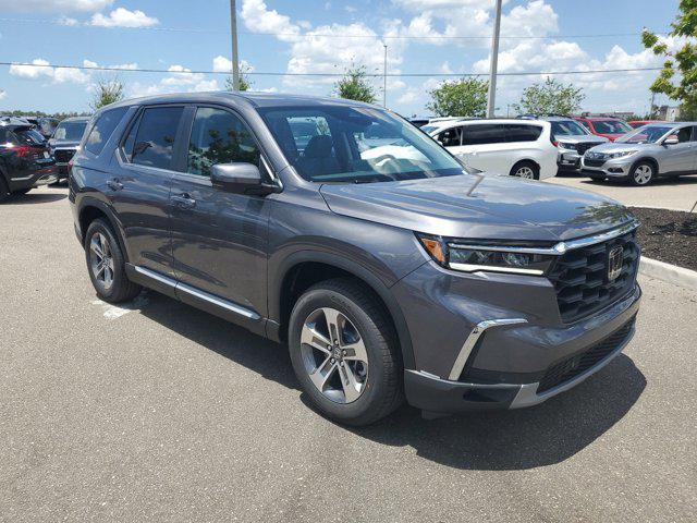 new 2025 Honda Pilot car, priced at $44,812