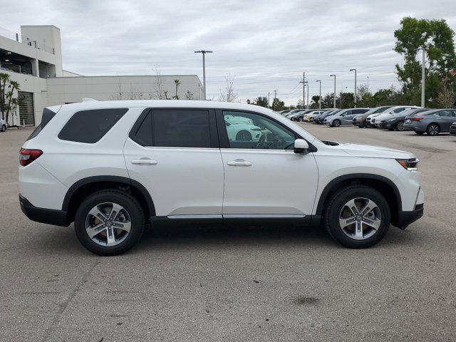 new 2025 Honda Pilot car, priced at $45,405