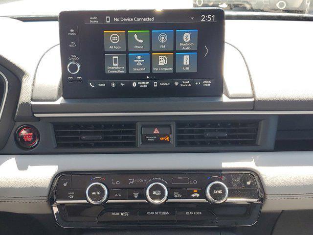 new 2025 Honda Pilot car, priced at $45,405