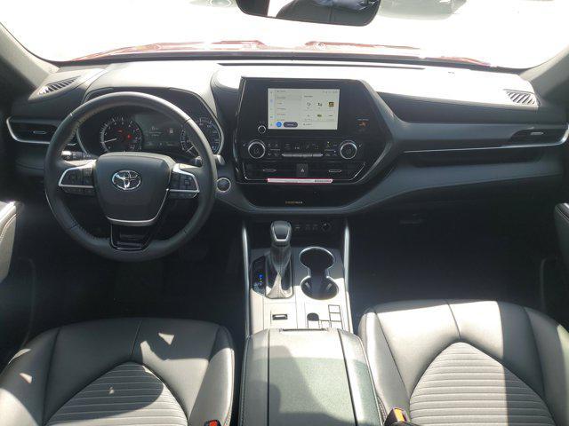 used 2024 Toyota Highlander car, priced at $39,888