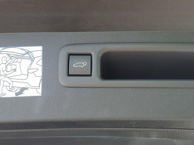 used 2024 Toyota Highlander car, priced at $39,888