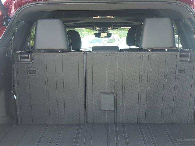 used 2024 Toyota Highlander car, priced at $39,888