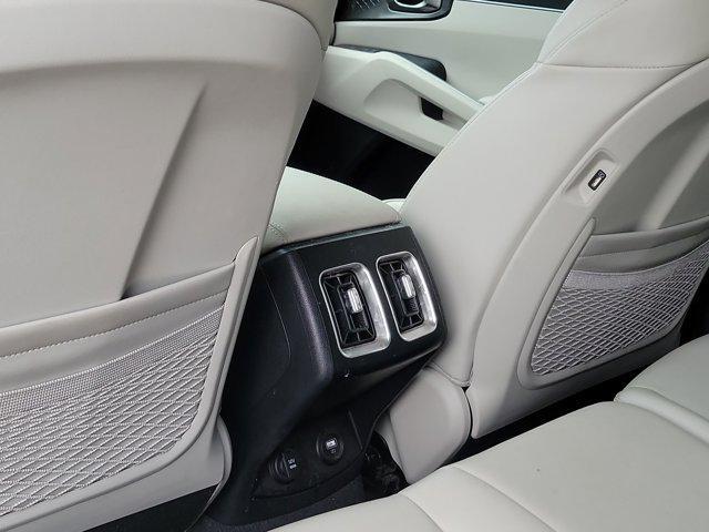 used 2023 Kia Sorento car, priced at $26,450