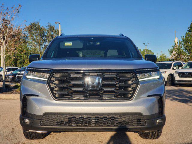 new 2025 Honda Pilot car, priced at $42,821