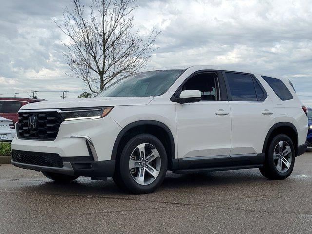 used 2024 Honda Pilot car, priced at $35,450