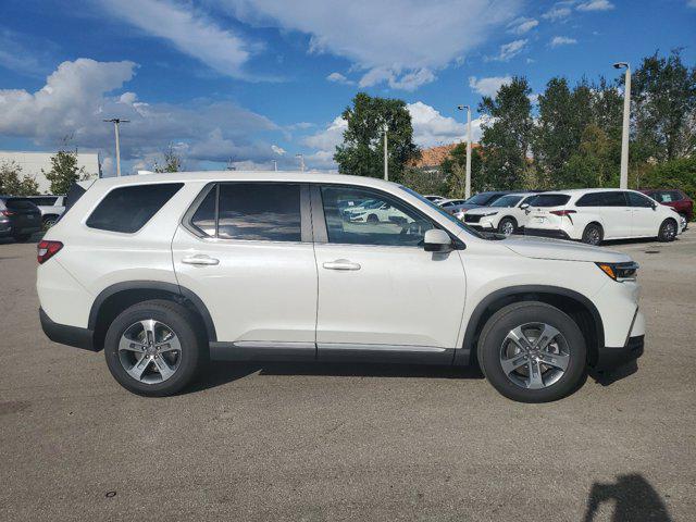 new 2025 Honda Pilot car, priced at $47,270