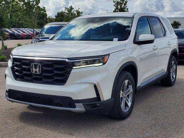 new 2025 Honda Pilot car, priced at $44,443