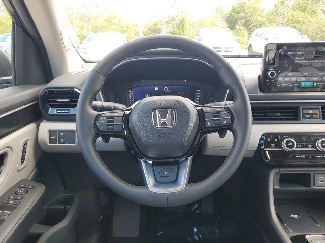 new 2025 Honda Pilot car, priced at $54,985