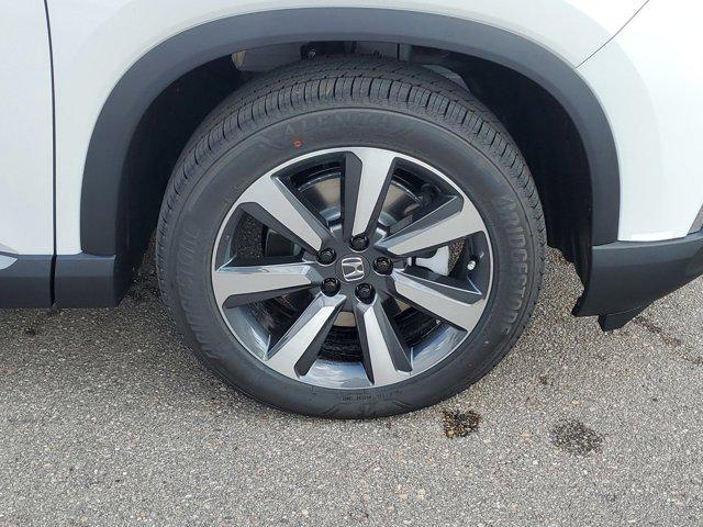 new 2025 Honda Pilot car, priced at $54,985