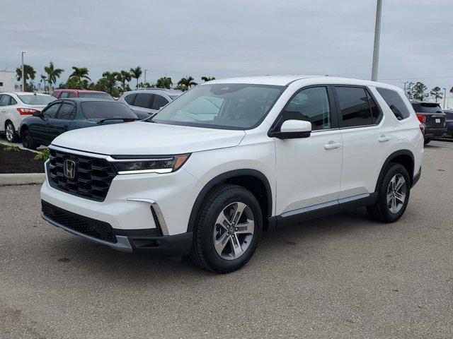 new 2025 Honda Pilot car, priced at $43,676