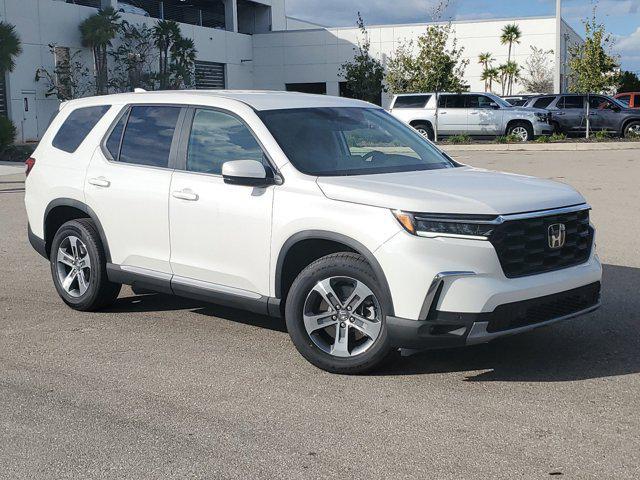 new 2025 Honda Pilot car, priced at $47,216