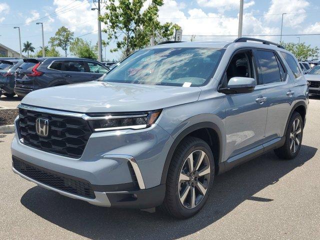 new 2025 Honda Pilot car, priced at $49,780