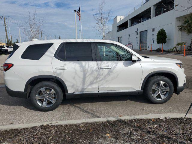 new 2025 Honda Pilot car, priced at $43,497