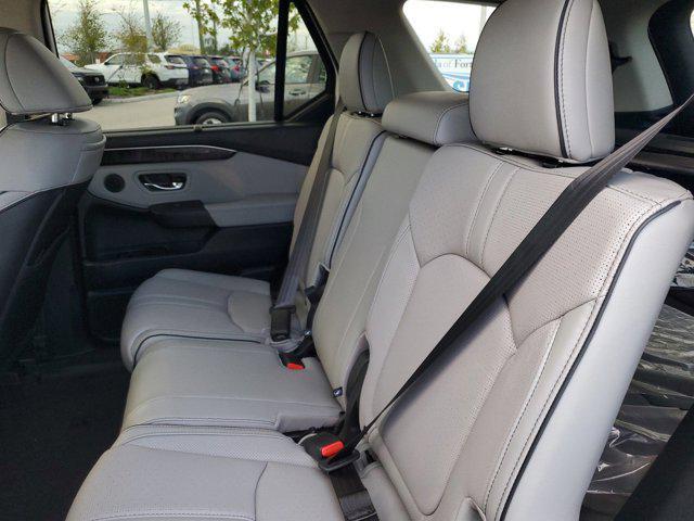 new 2025 Honda Pilot car, priced at $55,715