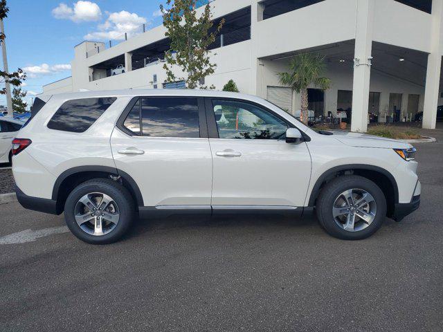 new 2025 Honda Pilot car, priced at $46,207