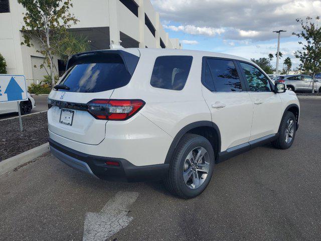 new 2025 Honda Pilot car, priced at $46,207