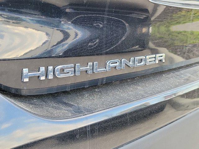 used 2024 Toyota Highlander car, priced at $34,750