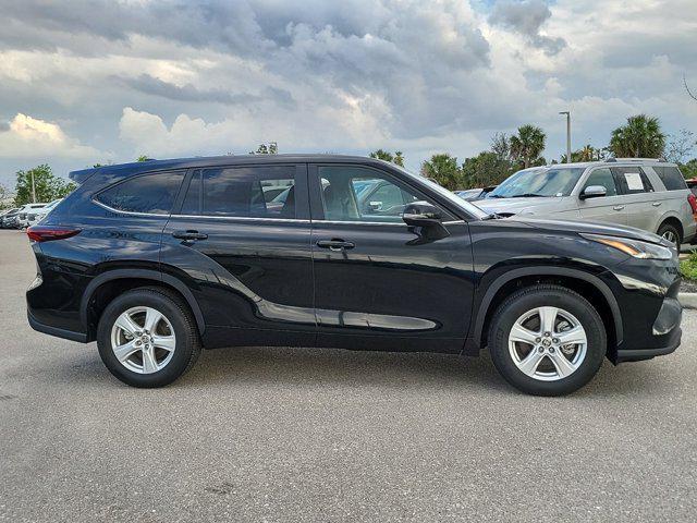 used 2024 Toyota Highlander car, priced at $34,750