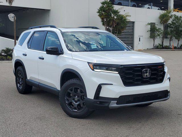 new 2025 Honda Pilot car, priced at $49,152