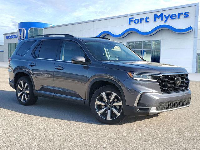new 2025 Honda Pilot car, priced at $49,211