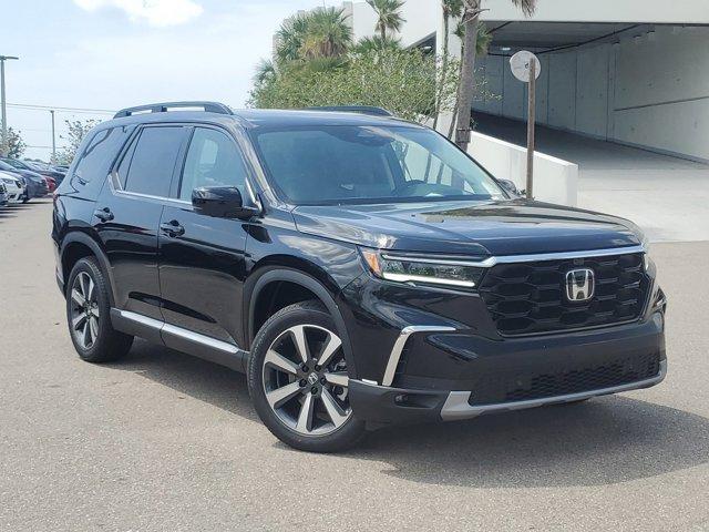 new 2025 Honda Pilot car, priced at $50,712