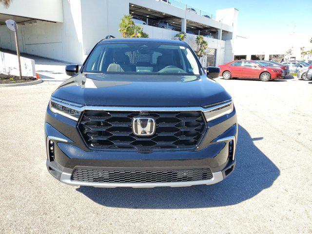 new 2025 Honda Pilot car, priced at $53,807