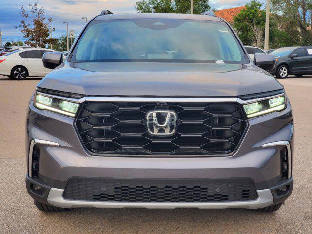 new 2025 Honda Pilot car, priced at $55,071