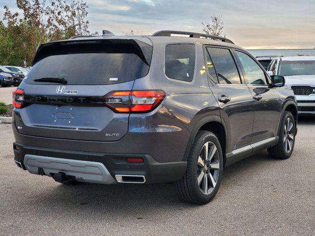 new 2025 Honda Pilot car, priced at $55,071