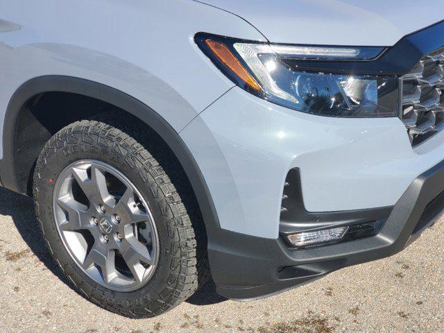 new 2025 Honda Passport car, priced at $45,913