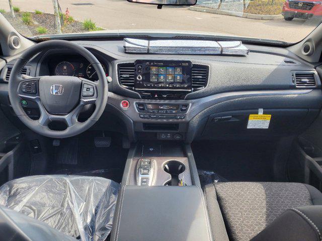 new 2025 Honda Ridgeline car, priced at $40,000