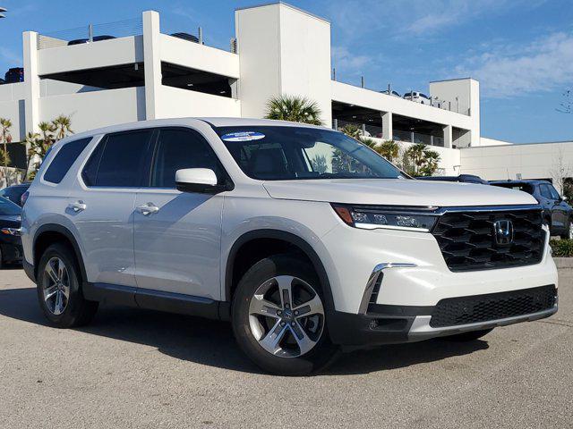 new 2025 Honda Pilot car, priced at $44,670