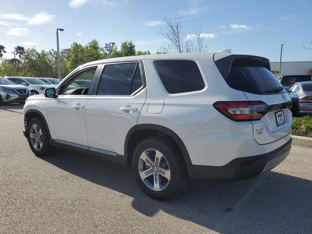 new 2025 Honda Pilot car, priced at $44,670