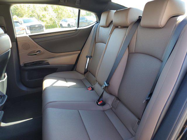 used 2024 Lexus ES 350 car, priced at $39,950