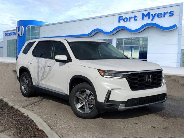 new 2025 Honda Pilot car, priced at $46,135