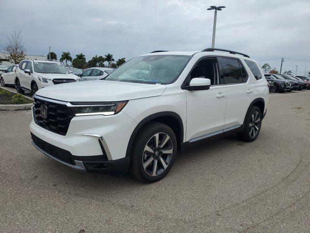 new 2025 Honda Pilot car, priced at $51,136