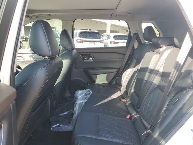 used 2022 Nissan Rogue car, priced at $23,191