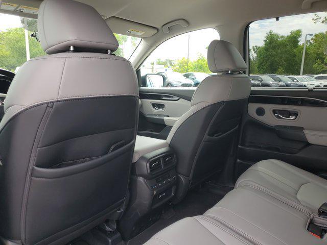 used 2023 Honda Pilot car, priced at $33,990