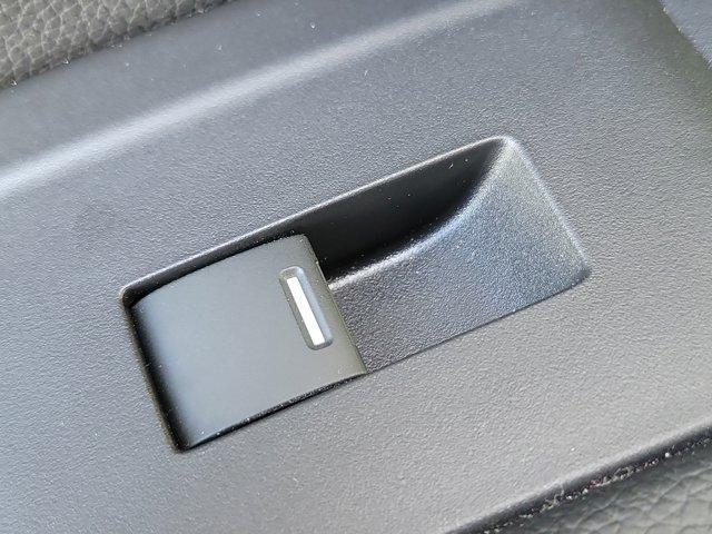 used 2022 Honda Pilot car, priced at $30,691