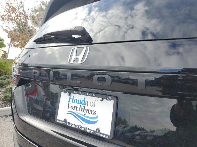 used 2024 Honda Pilot car, priced at $37,990