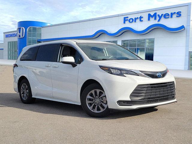 used 2024 Toyota Sienna car, priced at $37,950