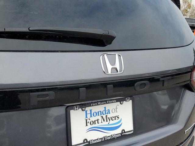 used 2024 Honda Pilot car, priced at $38,990